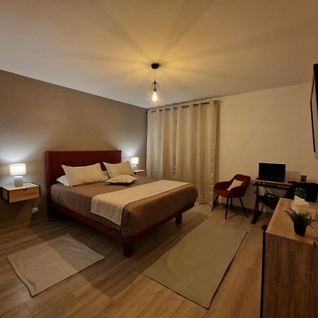 Les Chambres De Sandra Nurieux-Volognat Ngoại thất bức ảnh