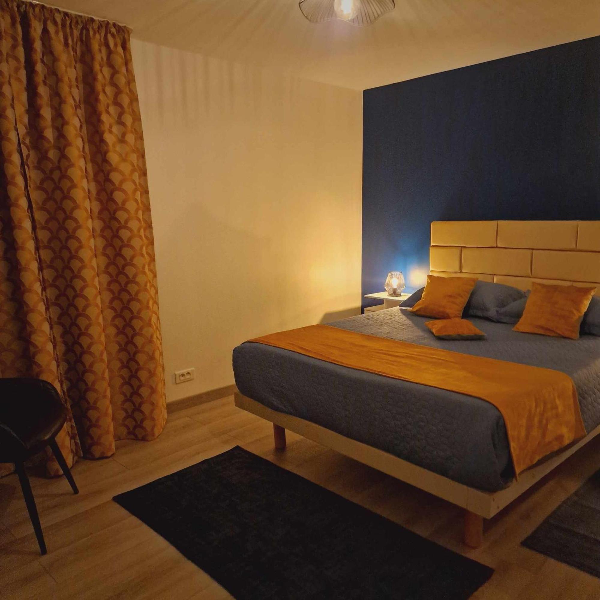 Les Chambres De Sandra Nurieux-Volognat Ngoại thất bức ảnh